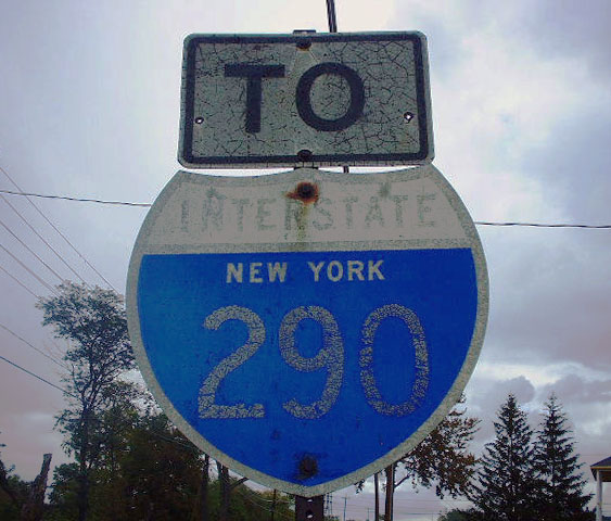 East Niagara St. eastbound approaching NY 425 (Tonawanda), since replaced.