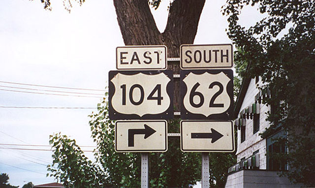 Original US-104 trailblazer in Niagara Falls. US-104 was decommissioned in 1973.