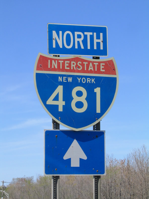 Interstate 481 northbound between Exit 5 (Interstate 90) and Exit 6 (New York 298).