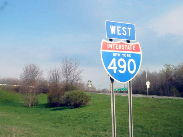 Interstate 490 west after Exit 9A (New York 390) in Rochester.