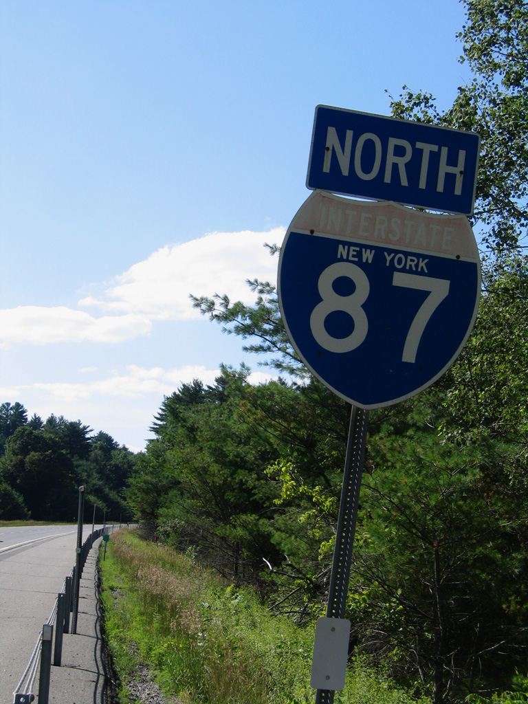 Northbound mainline shield posted between Exits 24 and 25 - Bolton Landing.
