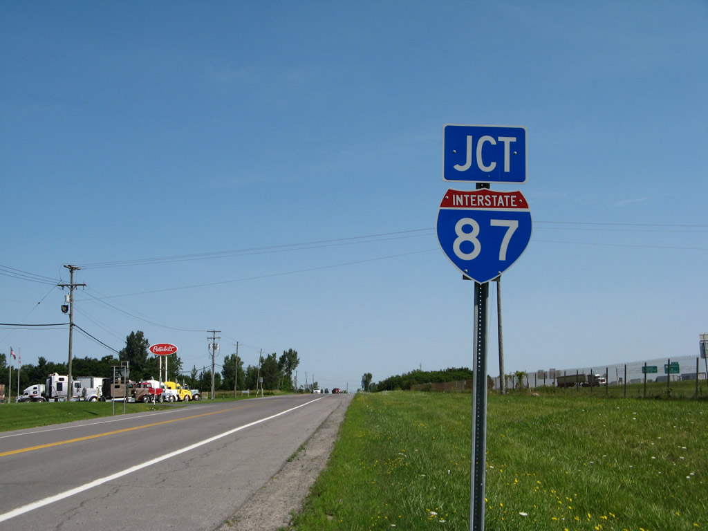 Frontage road near Rouses Point.