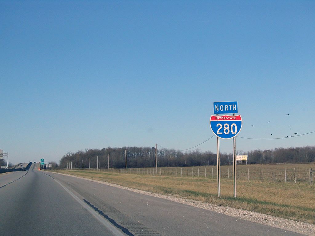 Northbound reassurance shield after Exit 1B, Hanley Road/Latcha Road.