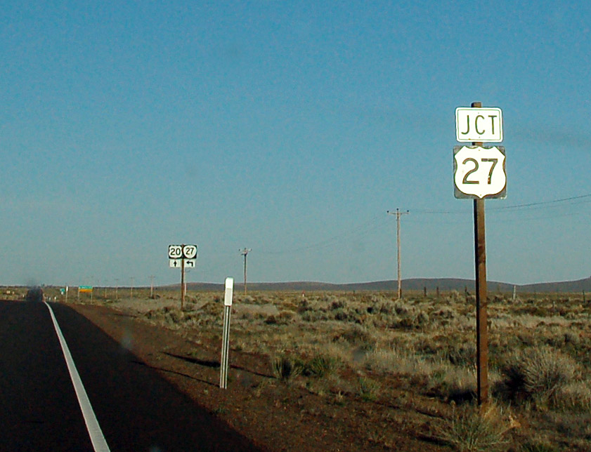 Erroneous US-27 shield at the junction of state route 27 and US-20.  Correct state route 27 shield in the background.