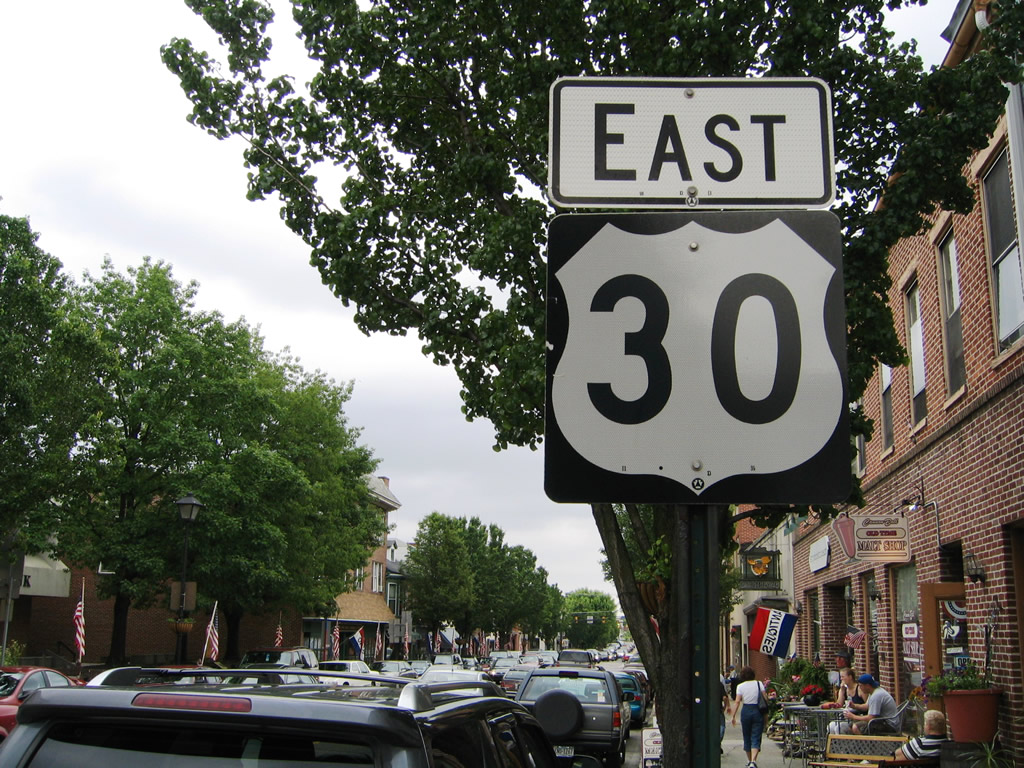 U.S. 30 eastbound shield after U.S. 15 Business in downtown Gettysburg.