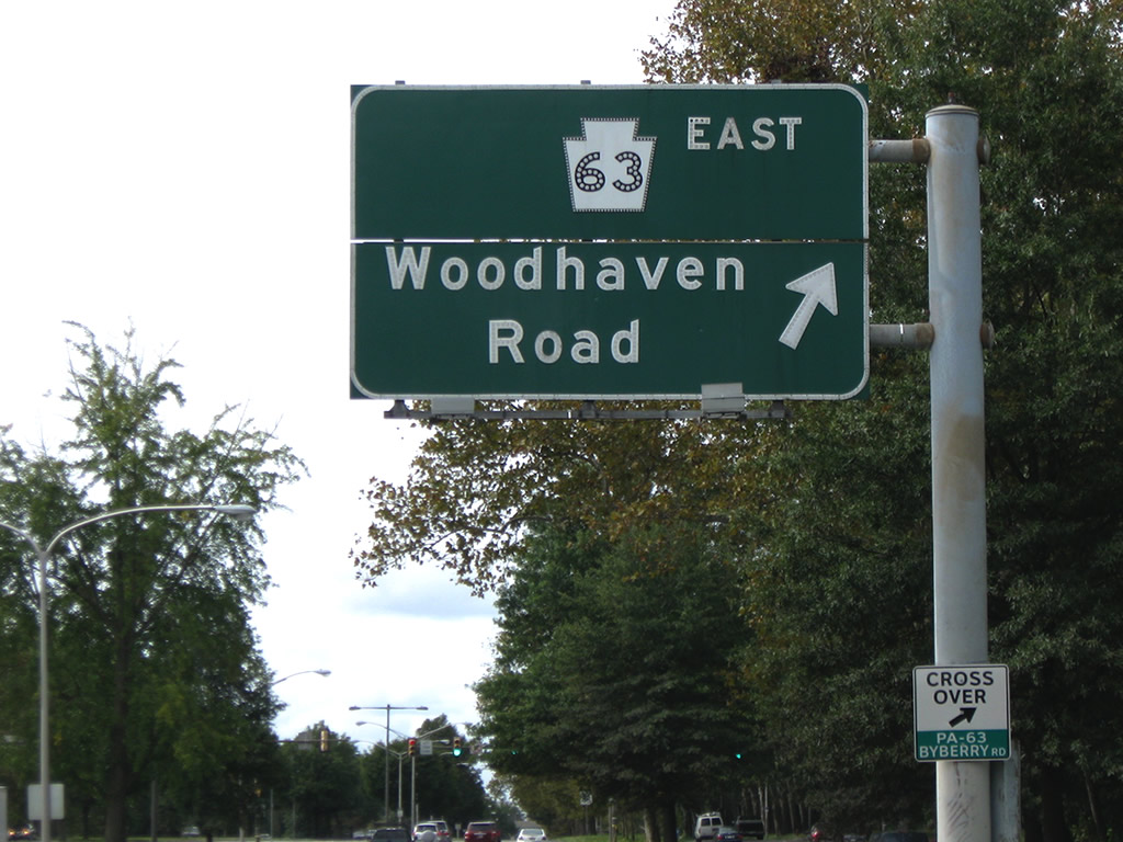 Guide sign for the slip ramp on the upcoming interchange with Pennsylvania 63 (Woodhaven Road) on southbound U.S. Highway 1 in northern Philadelphia.