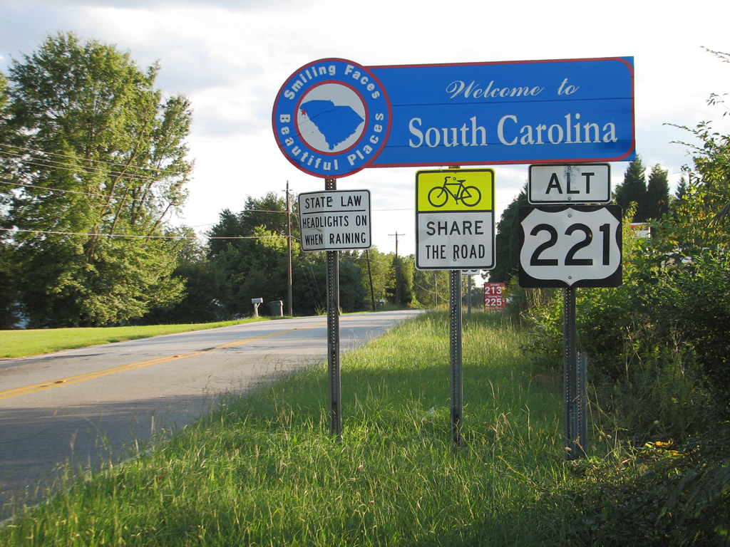 U.S. 221A shield assembly attached to the South Carolina welcome sign along southbound.