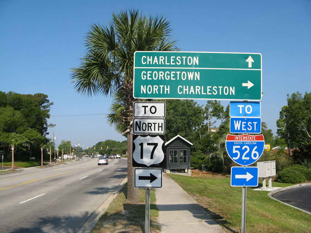 Southbound South Carolina 703 approaching Business Spur I-526 in Mount Pleasant.