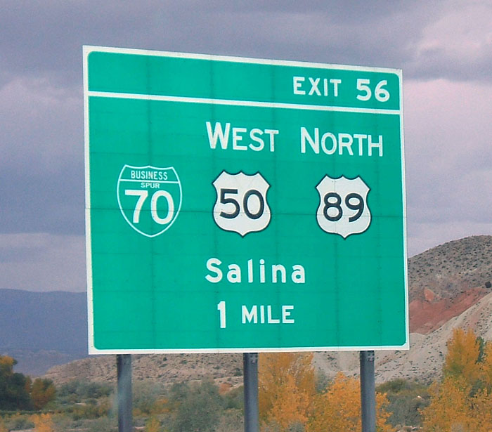 Guide sign on I-70 westbound.