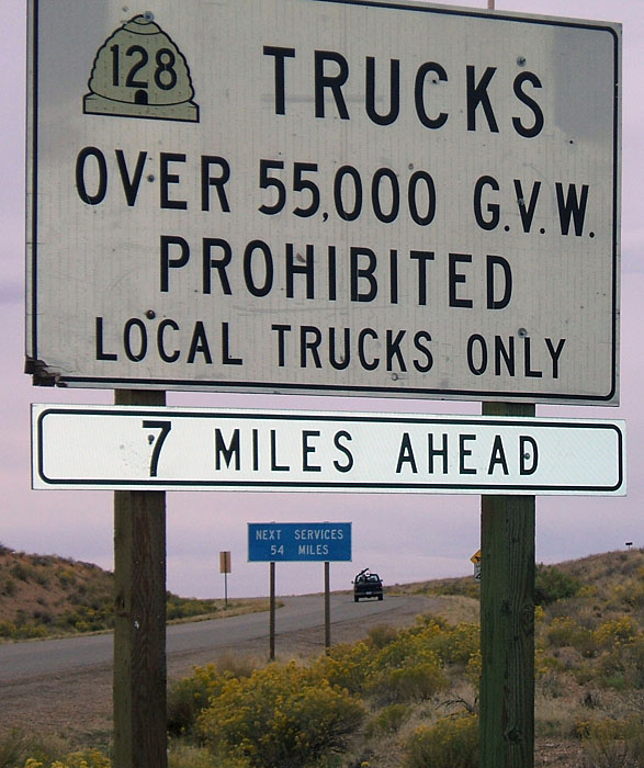 Advisory sign at the beginning of state route 128.