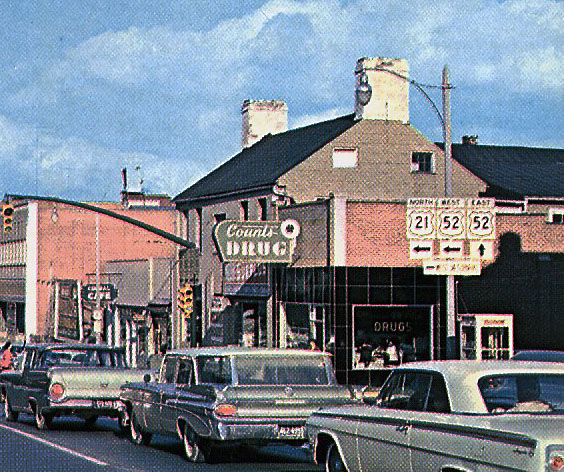 Postcard scan by Michael Summa.
