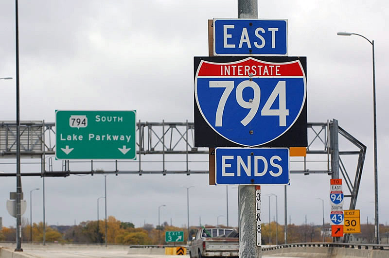 Southbound (eastern) terminus of Interstate 794 at Exit 3 where the freeway changes into Wisconsin 794 (Lake Parkway).
