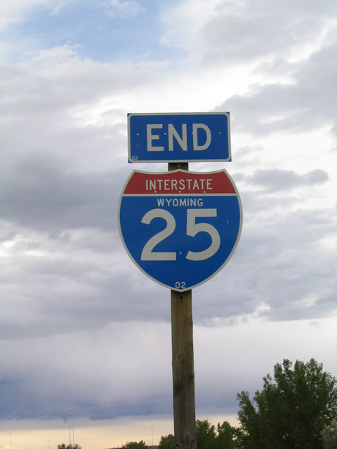 End northbound Interstate 25 at Interstate 90 in Buffalo.