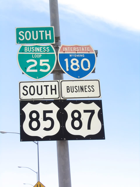 First shield along southbound Interstate 180/U.S. 85/Business Loop I-25/Business U.S. 87 after Business Loop I-80/U.S. 30 (Lincolnway) in Cheyenne.