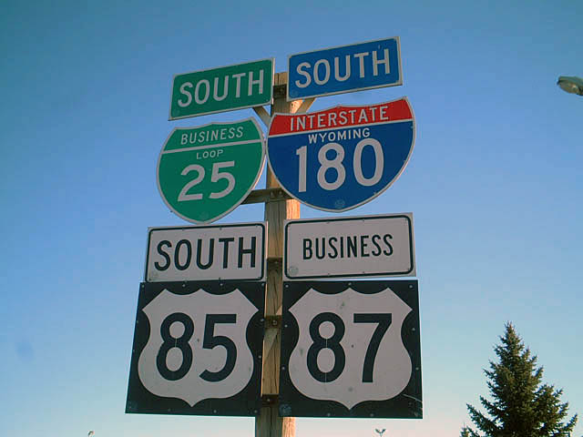 Second mainline reassurance shield along southbound Central Avenue in Cheyenne (this shield has been replaced).