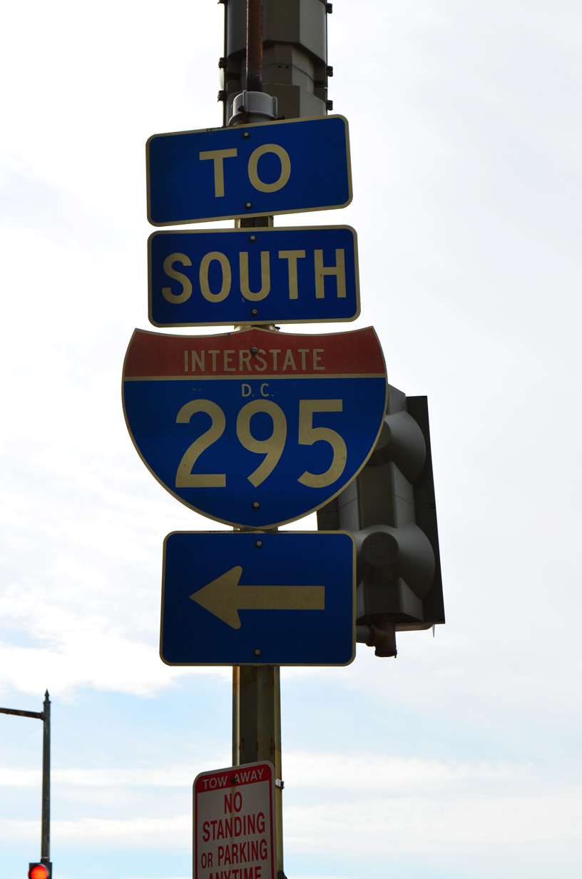 District of Columbia Interstate 295 sign.