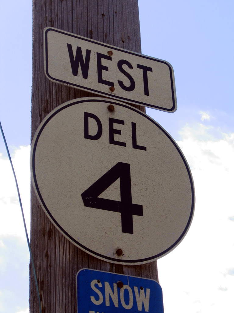 Delaware State Highway 4 sign.