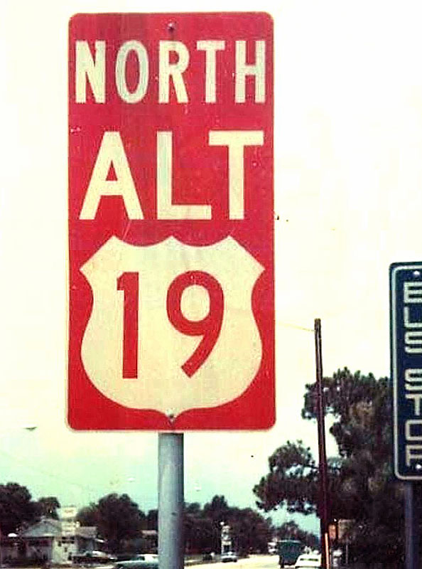 Florida U.S. Highway 19 sign.