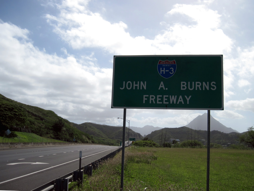 Hawaii Interstate 3 sign.