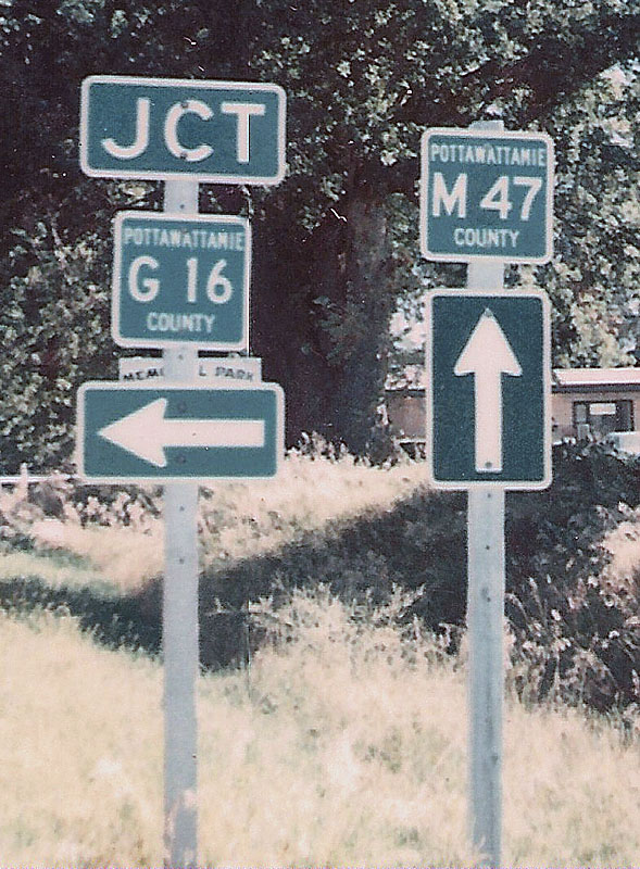 Iowa - Pottawattamie County route M47 and Pottawattamie County route G16 sign.