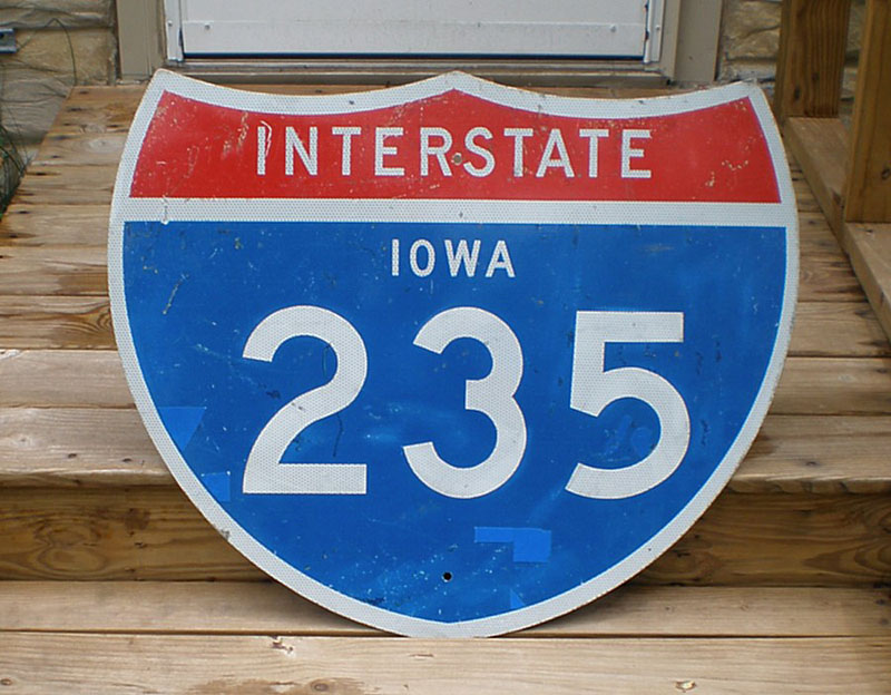 Iowa Interstate 235 sign.