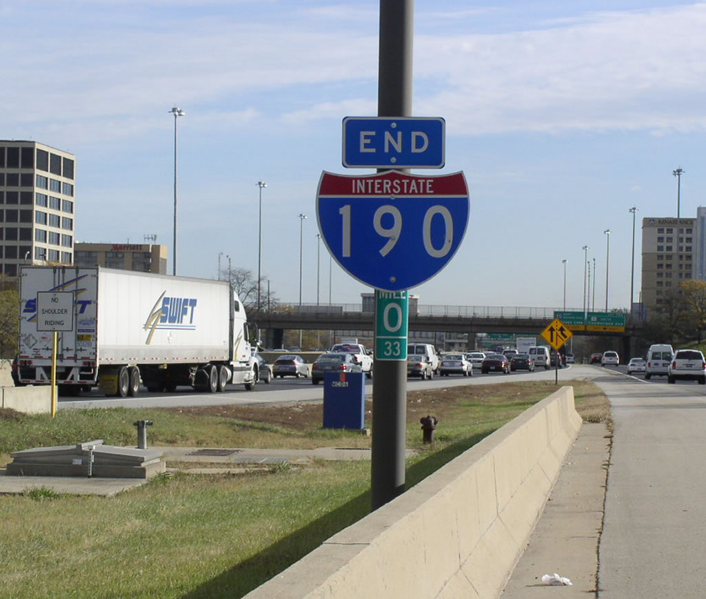 Illinois Interstate 190 sign.