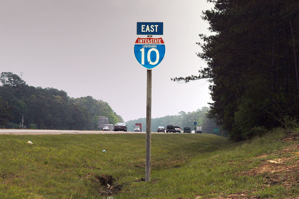 Louisiana Interstate 10 sign.