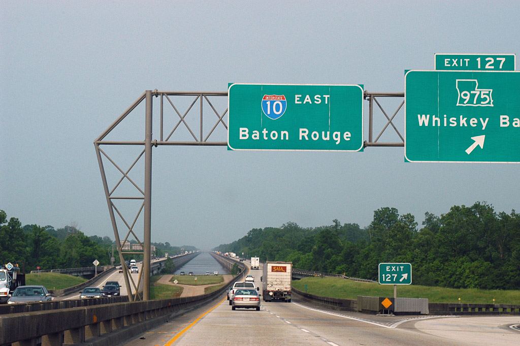 Louisiana - Interstate 10 and State Highway 975 sign.