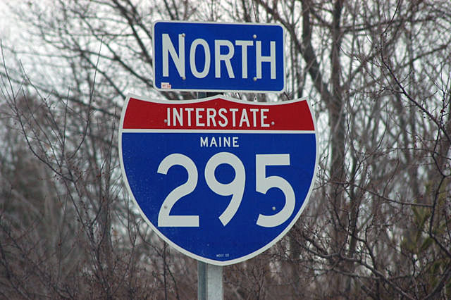 Maine Interstate 295 sign.