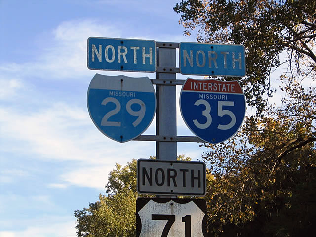 Missouri - Interstate 35 and Interstate 29 sign.