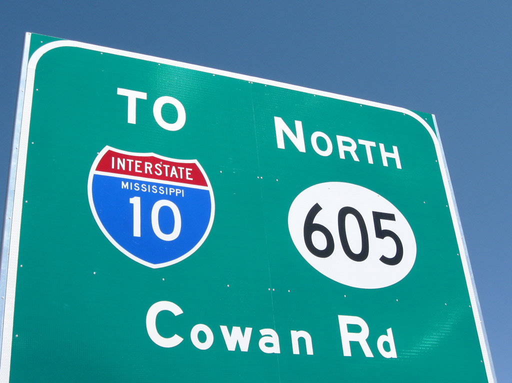 Mississippi - Interstate 10 and State Highway 605 sign.