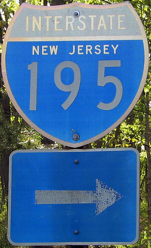 New Jersey Interstate 195 sign.