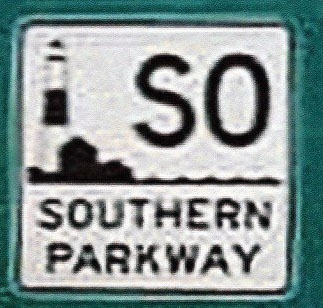New York Southern Parkway sign.