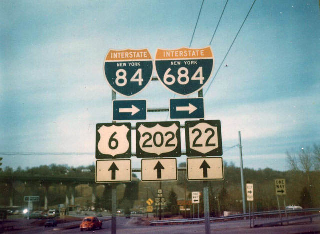 New York - Interstate 87, Interstate 84, U.S. Highway 6, U.S. Highway 202, Interstate 684, and State Highway 22 sign.