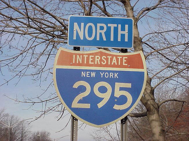 New York Interstate 295 sign.