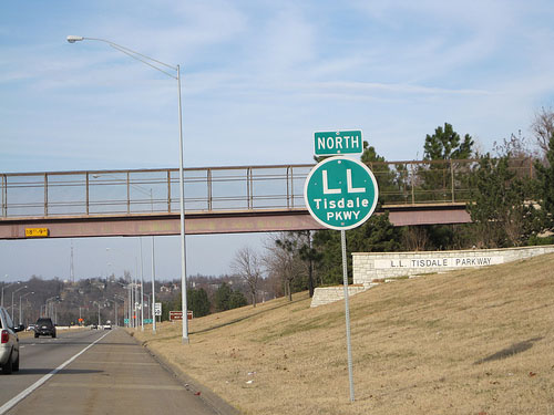 Oklahoma Tisdale Parkway sign.