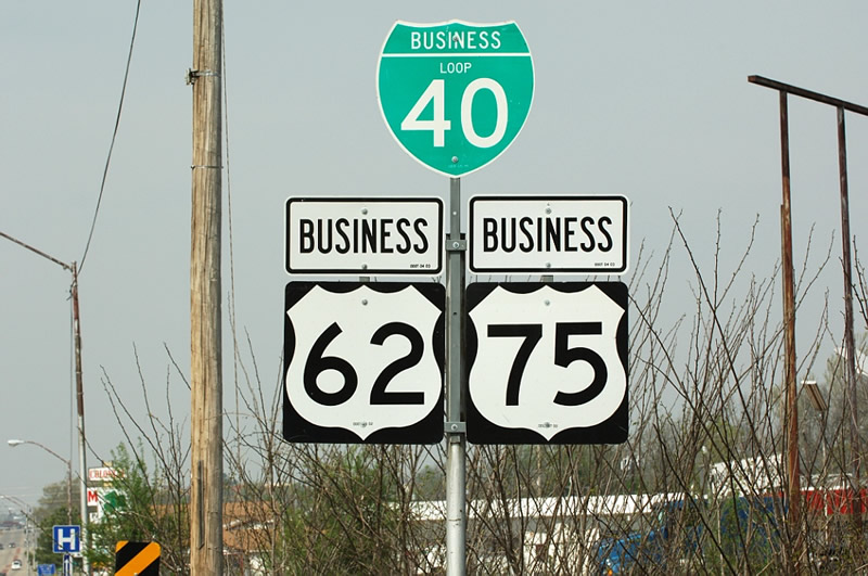 Oklahoma - U.S. Highway 75, U.S. Highway 62, and business loop 40 sign.