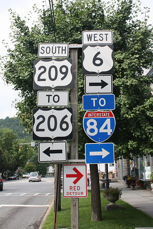 Pennsylvania - red detour, Interstate 84, U.S. Highway 6, U.S. Highway 206, and U.S. Highway 209 sign.