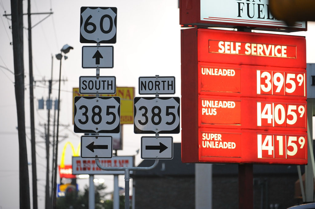 Texas - U. S. highway 385 and U. S. highway 60 sign.