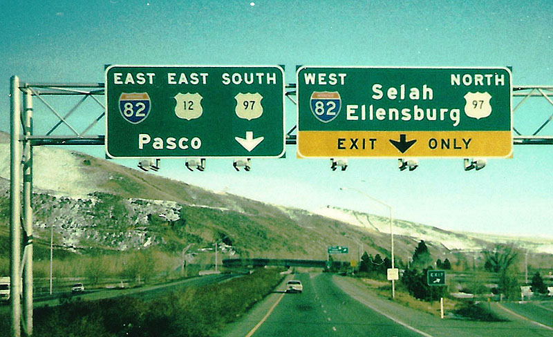 Washington - Interstate 82, U.S. Highway 97, and U.S. Highway 12 sign.