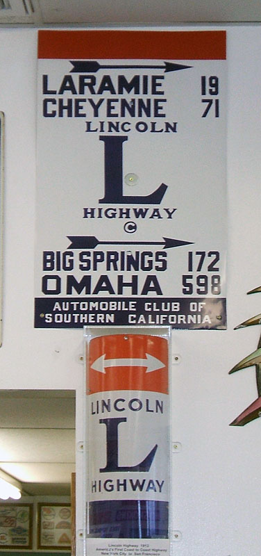Wyoming Lincoln Highway sign.