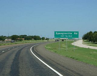 Advance signage for Speegleville Road.