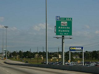 FM 1960 is a major local road through North Houston. East from IH 45, it loops to IH 69/U.S. 59 at Humble, Lake Houston and U.S. 90 in Dayton. Westward, FM 1960 arcs southwest to SH 249 and U.S. 290 at SH 6 near Jersey Village.