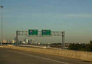 The ramp to IH 610 separates into two directions.