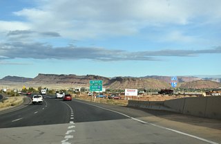 An interchange with Interstate 15 follows Exit 1 to Desert Colors Parkway along SR 7 west. 