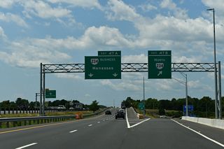 SR 234 arcs 8.69 miles northwest from Interstate 66 to U.S. 15 at Woolsey. SR 234 Business leads 7.35 miles south through Manassas.