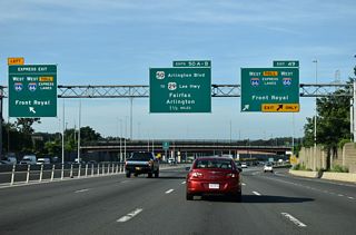Exits for westbound I-66 and the I-66 Express Lanes depart simultaneously from the I-495 mainline and I-495 Express Lanes.