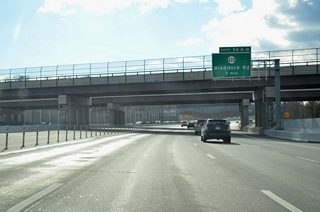 The second Annandale exit joins Interstate 495 south (outer loop) with SR 620 (Braddock Road) in one mile.