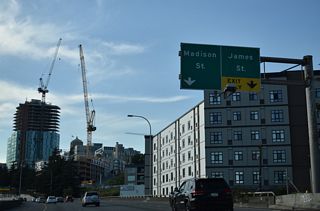 The exit to James Street departs from the c/d roadway (Exit 164 B) next for Seattle University, City Hall, and Pioneer Square in Downtown.