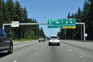 SR 527 follows 19th Avenue north from Murphys Corner and Mill Creek to SR 99-526 and I-5 in south Everett. SR 527 links I-5 with SR 99 (Broadway) south to Everett Mall and Broadway north into the Pinehurst community.